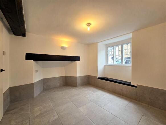 3 Almshouses - Lounge.jpg