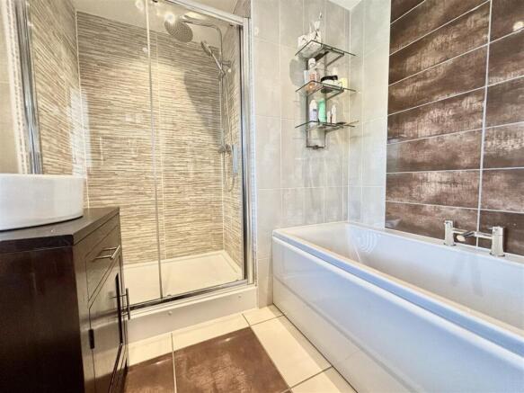 En-Suite to Master