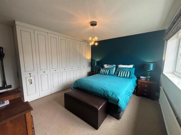 master bedroom 2.jpg