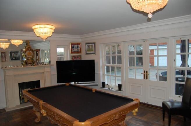 RECEPTION ROOM