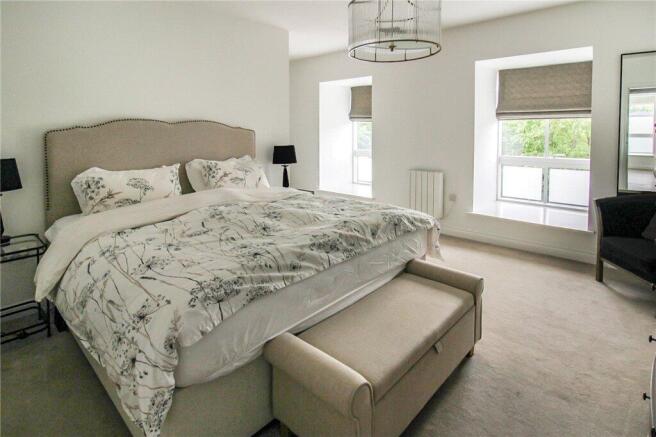 2 bed Apartment for sale Image 8