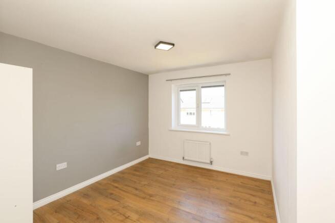 3 bed Semi-Detached for sale Image 11