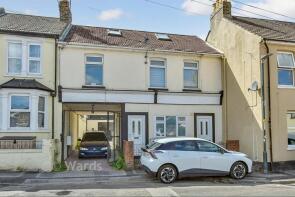14, Alexandra Road, Luton, Chatham ME4 5DG