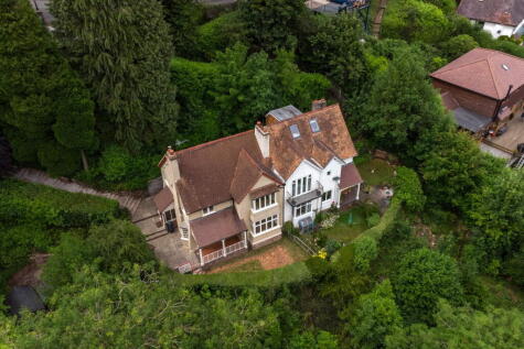 Wyche Road, Malvern, Worcestershire, WR14