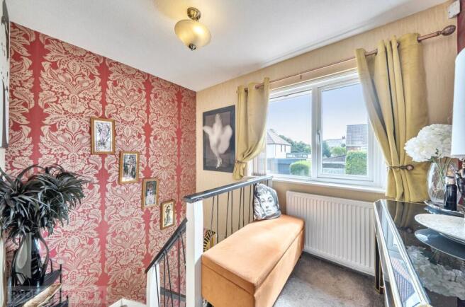 3 bed Semi-Detached for sale Image 11