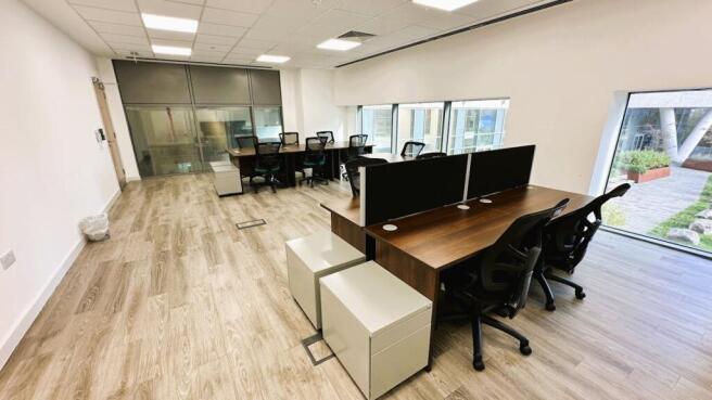 5 Onyx 102 Camley Street London N1C 4PF  interna