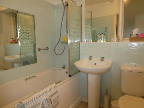 bathroom.JPG