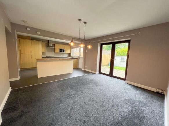 2 bed Semi-Detached Bungalow for sale Image 6