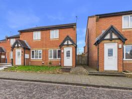32, Ambergate Close, Newbiggin Hall, Newcastle Upon Tyne NE5 4AG