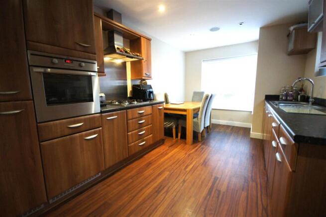 3 bed Detached for sale Image 7