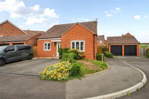 1, Ganderton Close, Worcester WR7 4FE