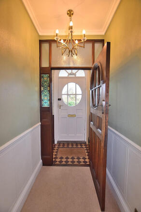 4 bed Detached for sale Image 5