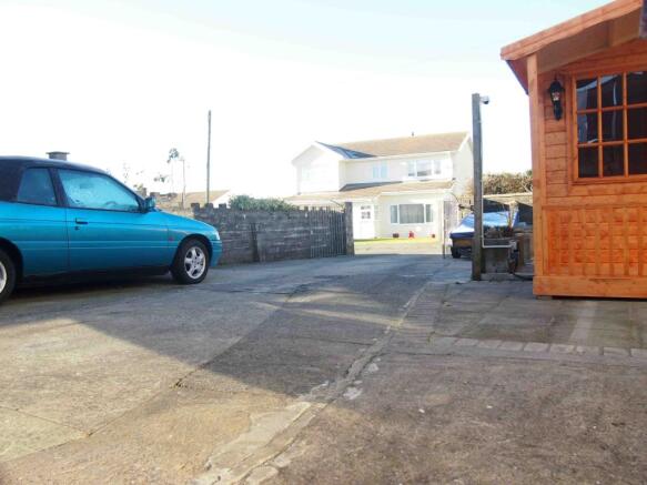 Photo 13