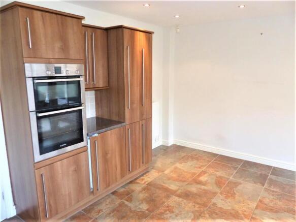 Wynwards Road Kitchen 2.jpg