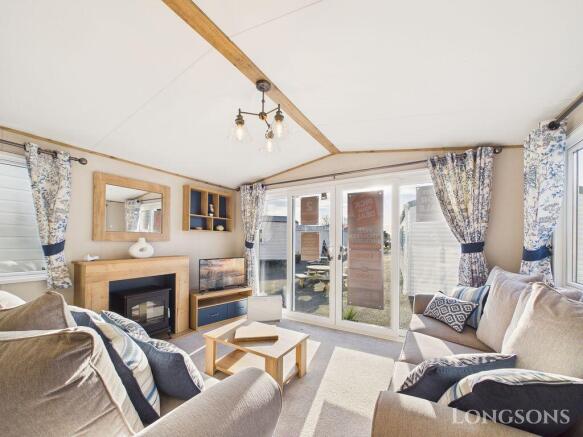 Cam02173g0 Pr0335 Still025