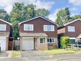 12, Chichester Close, East Wellow SO51 6EY
