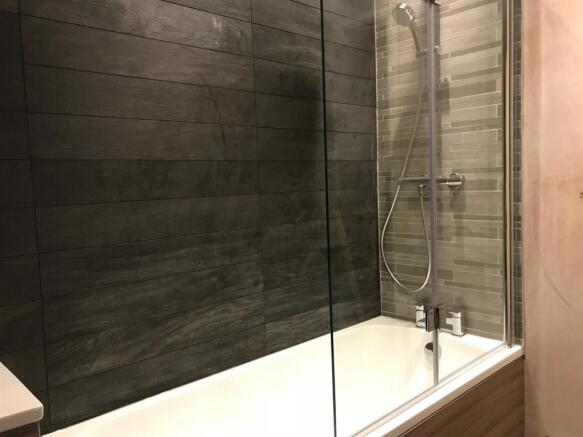 BATH 2.jpg