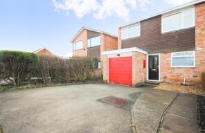 32, Kettlewell Close, Woodloes Park, Warwick CV34 5XE