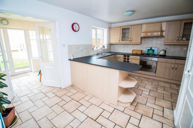 Kitchen / Breakfast 