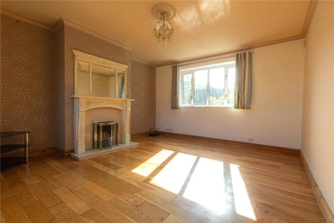 2 bed Terraced to rent Image 4