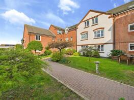 16, Sarisbury Gate, Dove Gardens, Park Gate, Southampton SO31 7FP