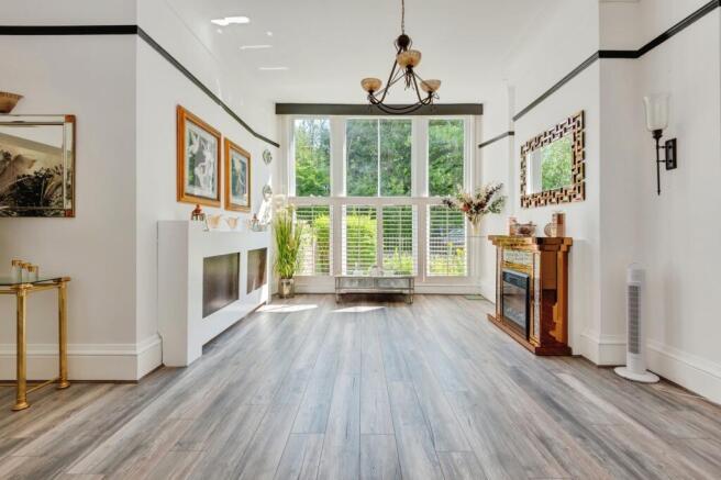pbox-IMG.jpg
