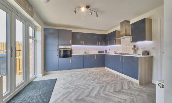 Arrowmaches Ave Hinckley_5.jpg