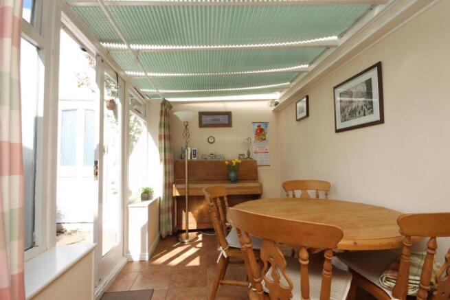 FITTED KITCHEN AND SUN ROOM