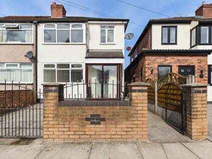 Mayfair Avenue, Bowring Park, L14
