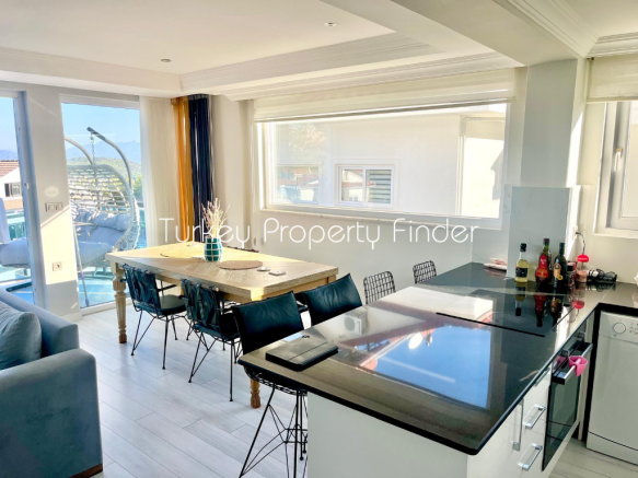 Dining / Kitchen
