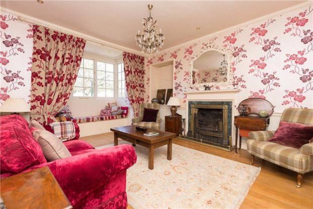 SITTING  ROOM