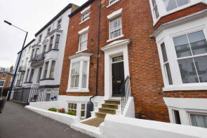 Flat 2, 8, Belle Vue Terrace, Whitby YO21 3EY