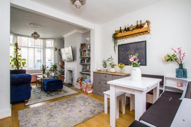 dining room.jpg