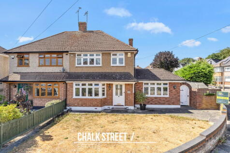 Fleet Avenue, Upminster, RM14