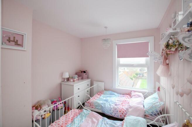 bed1.jpg