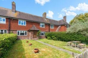 2, 17 Stelvio Cottages, Beachy Head Road, Eastbourne BN20 7QP