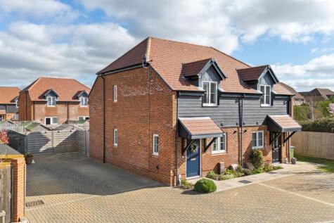 Farmer Close , Pagham, PO21 4FB