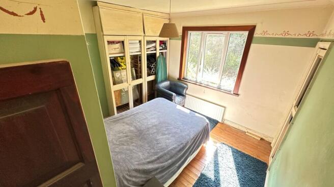 4 bed Detached for sale Image 11