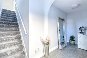 42, Fyfield Road, Rainham RM13 7TT