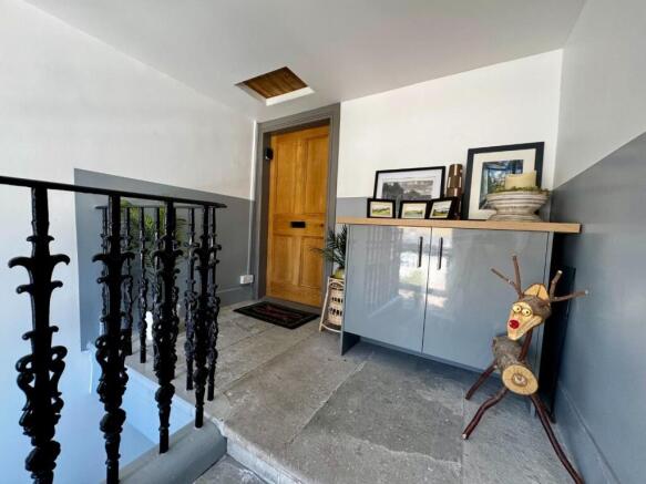 ENTRANCE PORCH