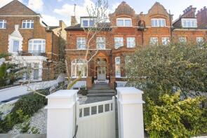 Flat C, 117, Broadhurst Gardens, London NW6 3BJ