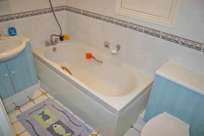 Photo 6