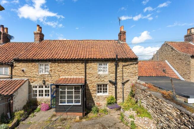 3 bed House for sale Image 11