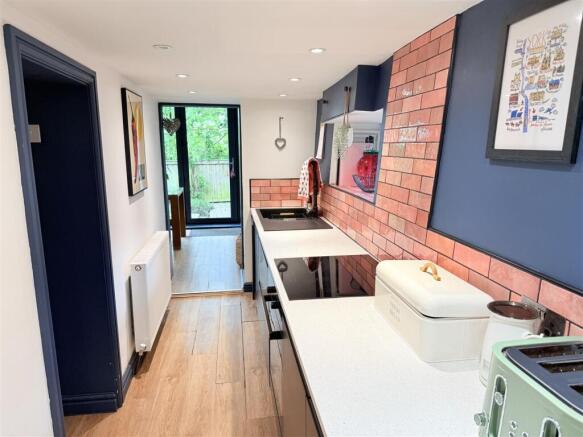 2 bed Cottage for sale Image 6