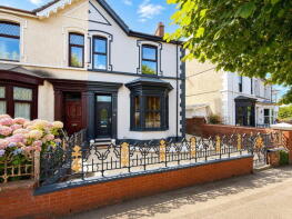 14, College Square, Llanelli SA15 1DT
