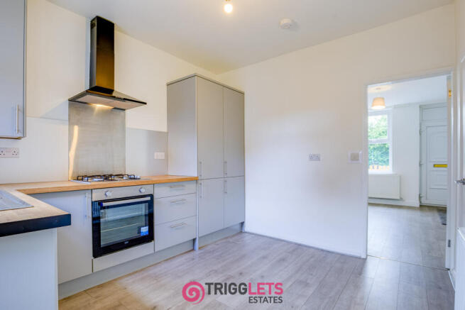 3 bed Terraced to rent Image 7