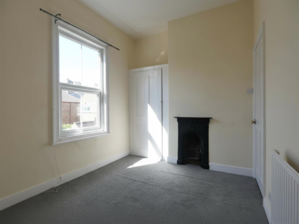3 bed Terraced for sale Image 8