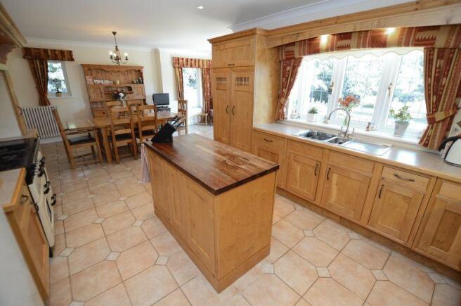 Kitchen/dining...