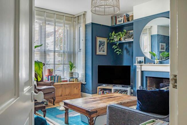 Living Room (2)