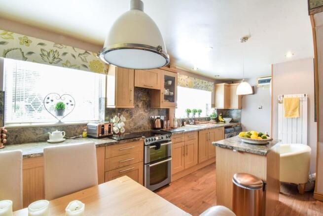 Dining Kitchen